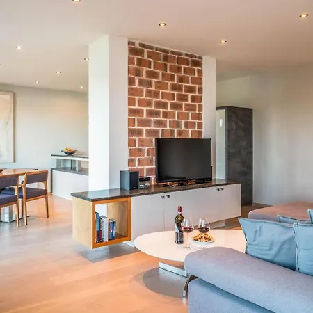Lebensart-Am-See-Design-Ferienwohnung-Atmos-Direkt-Am-See Apartamento Bad Endorf